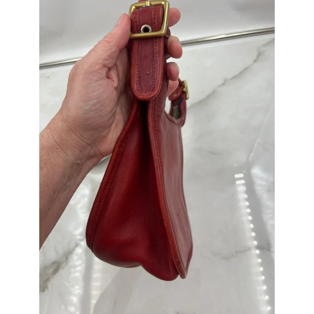 Vintage Coach 9950 Janice Legacy Shoulder Bag Red Leather